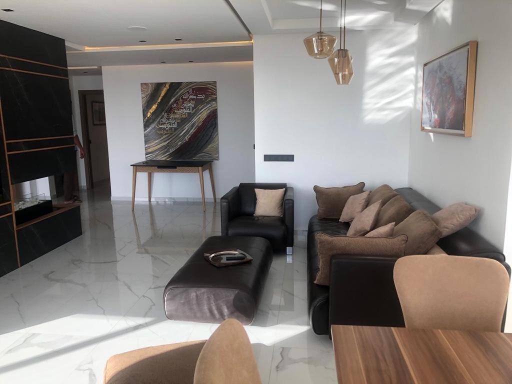 New Luxury Sea View Appartement
